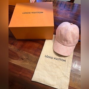 LV Spark Beanie - Luxury S00 White